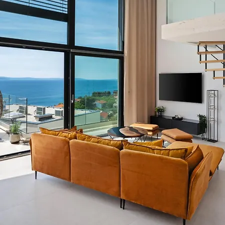 Flower With 3 En-suite Bedrooms, Heated Pool, Sea Views Villa *